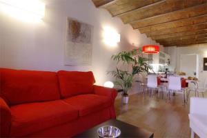 Aspasios Las Ramblas Apartments Barcelona Exterior photo